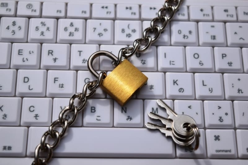 KissJAVは広告を無視すれば安全！